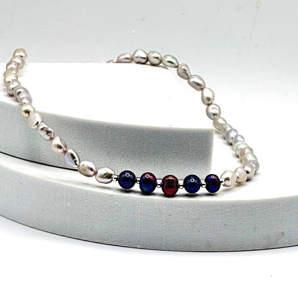 Genuine Natural Fashion Baroque Grey Nugget Necklace with Peacock Pearls - Picture 9 of 10